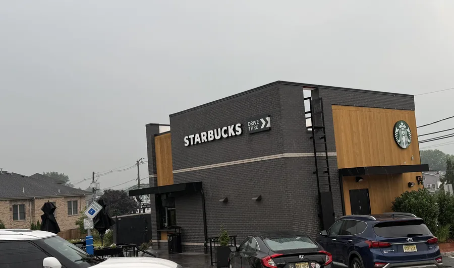 Starbucks — Stuyvesant Ave