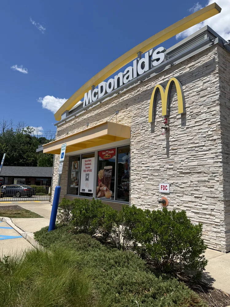 McDonald's — Northfield Ave